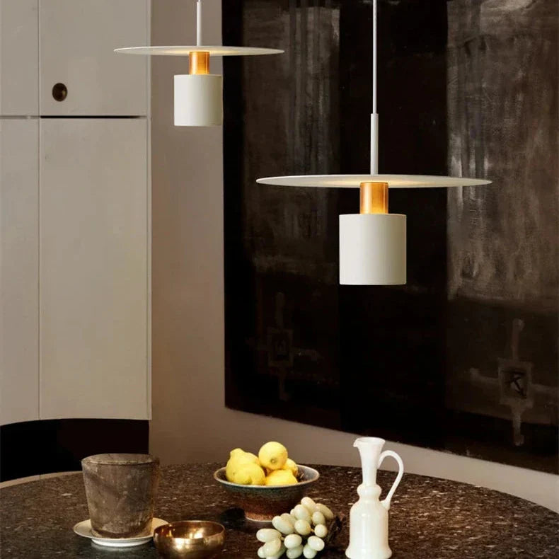 LumiLinea | Elegant og Moderne Loftlampe