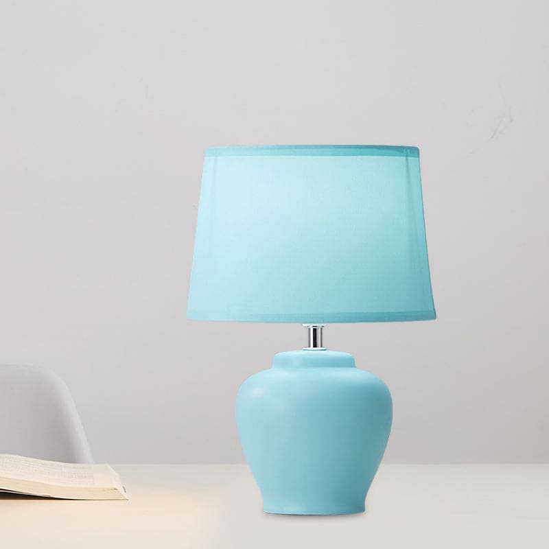 LumiNordic | Elegant Keramisk Bordlampe