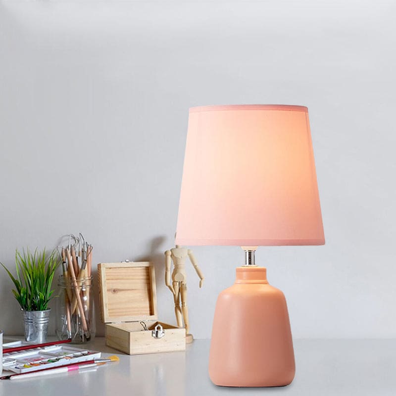 LumiNordic | Elegant Keramisk Bordlampe