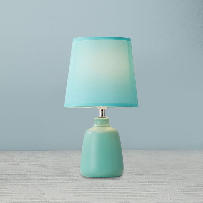 LumiNordic | Elegant Keramisk Bordlampe