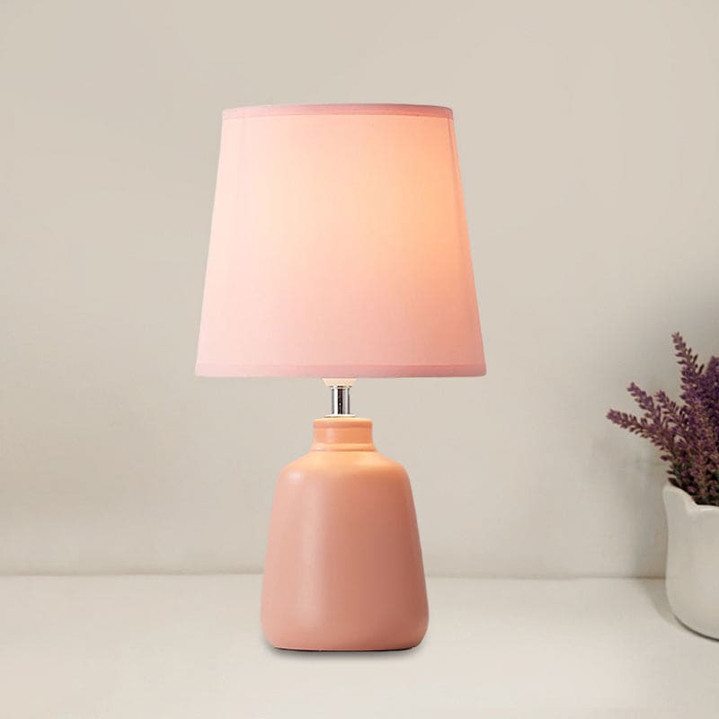 LumiNordic | Elegant Keramisk Bordlampe