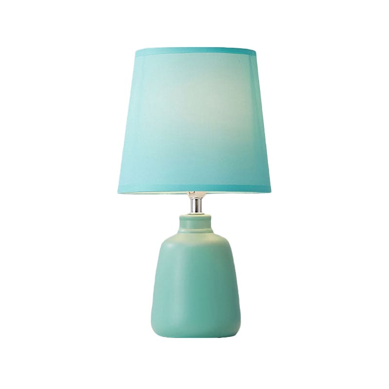 LumiNordic | Elegant Keramisk Bordlampe
