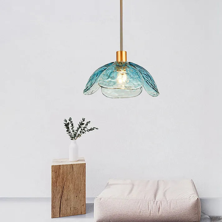 LumiPetal | Strålende Blomsterloftlampe med Naturinspireret Design