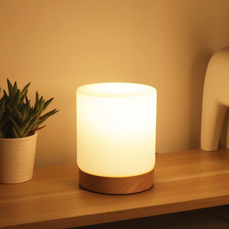 LumiShade | Minimalistisk Træbase Lampe