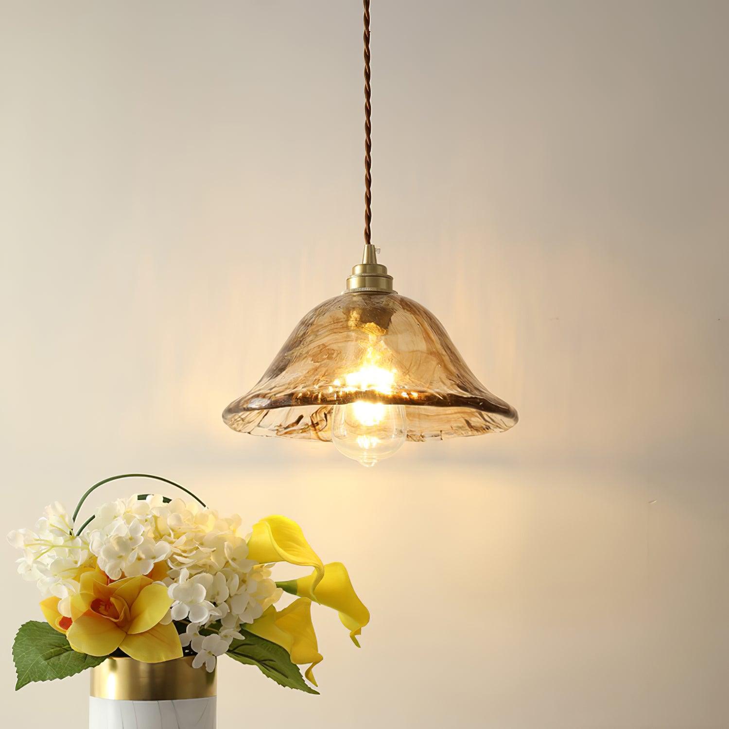 LuminousBell | Rustik Klokkeformet Lampe