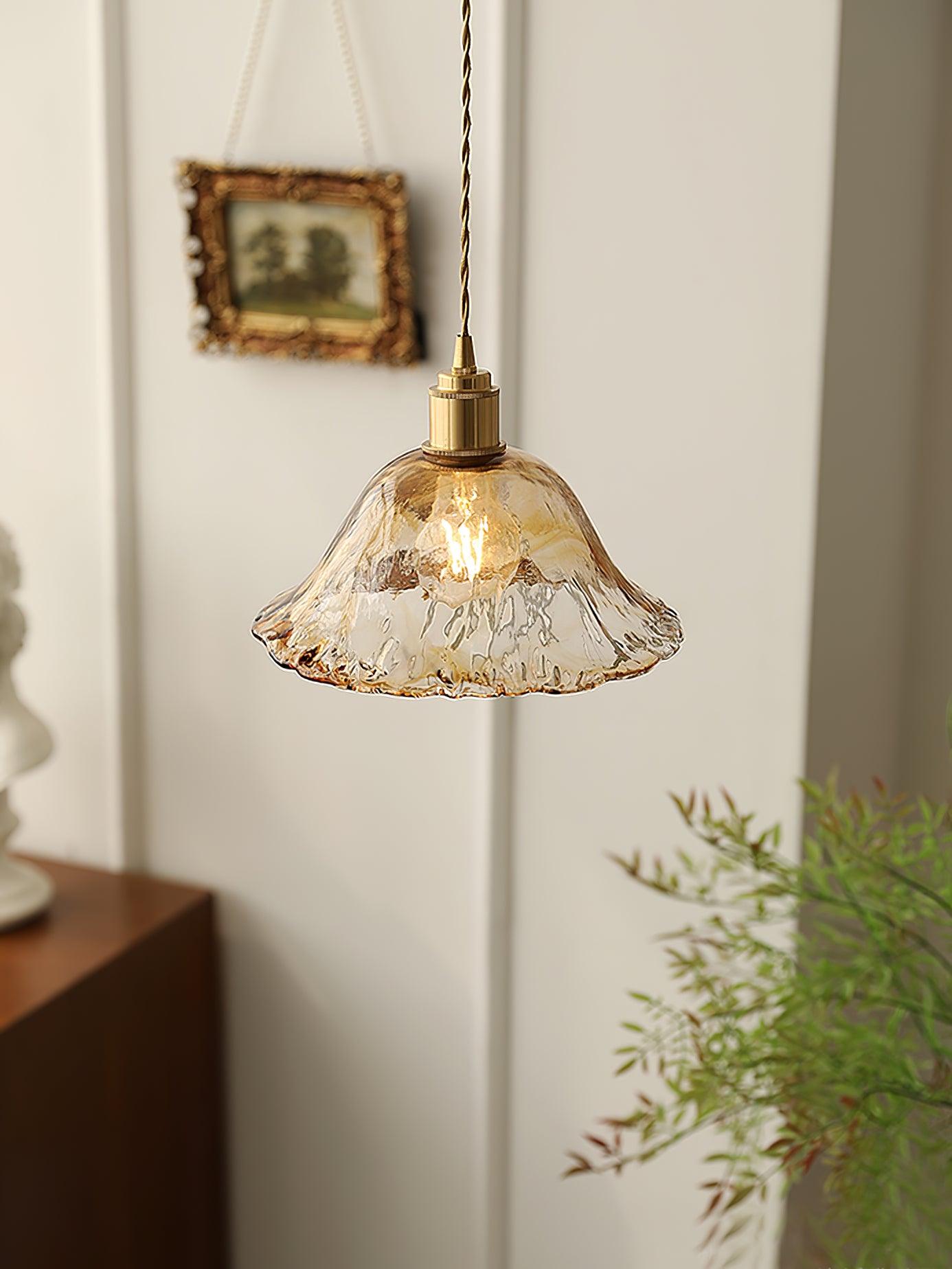 LuminousBell | Rustik Klokkeformet Lampe
