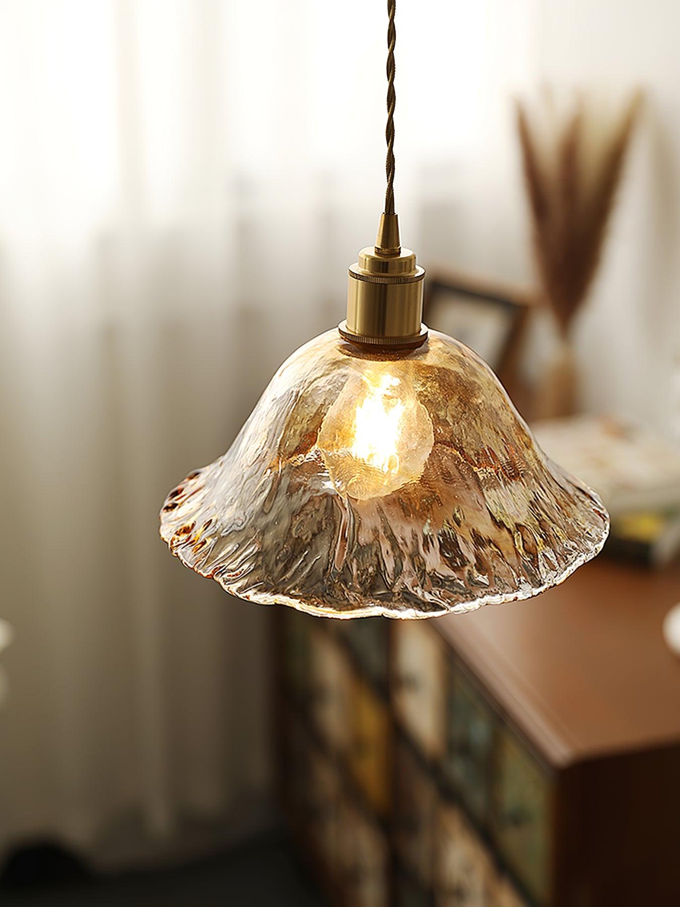 LuminousBell | Rustik Klokkeformet Lampe