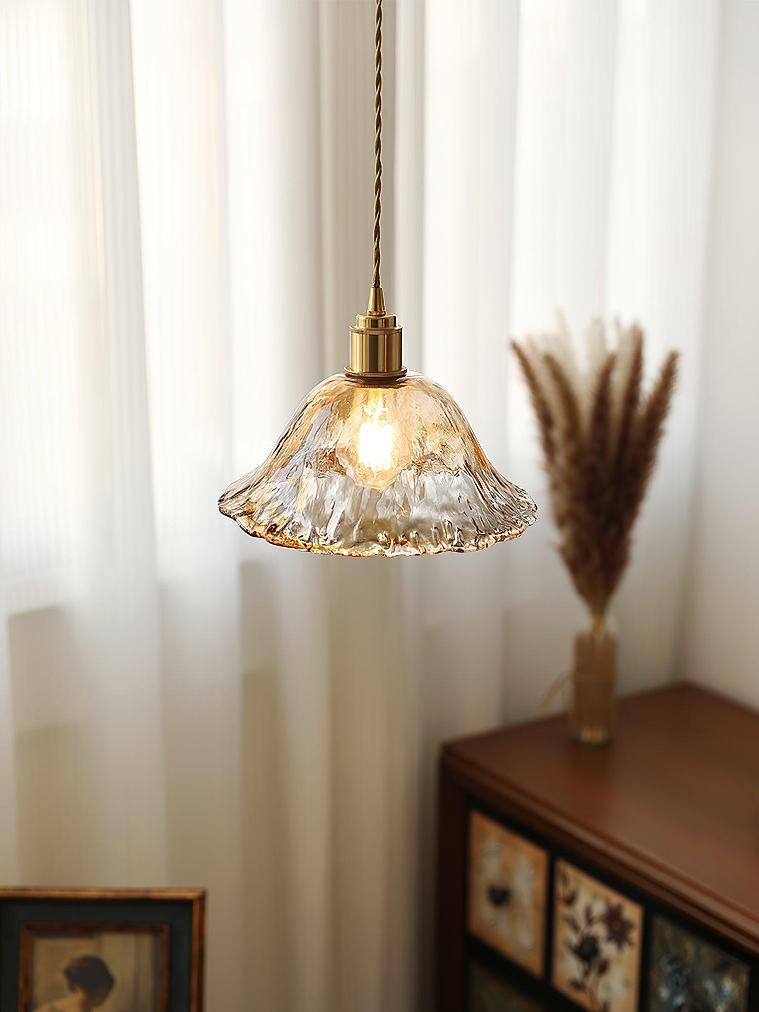 LuminousBell | Rustik Klokkeformet Lampe