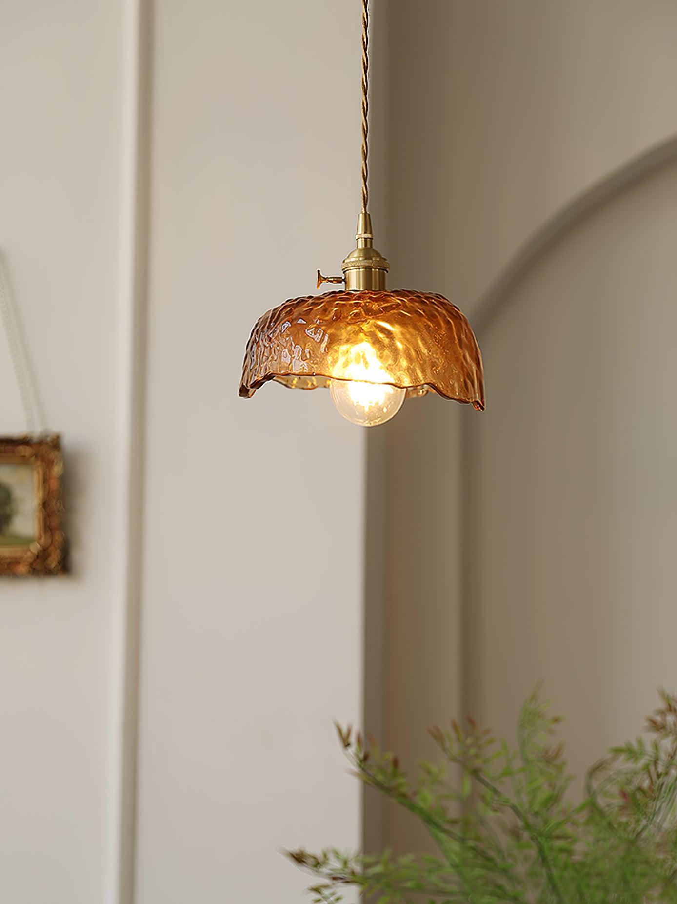 LuminousBell | Rustik Klokkeformet Lampe