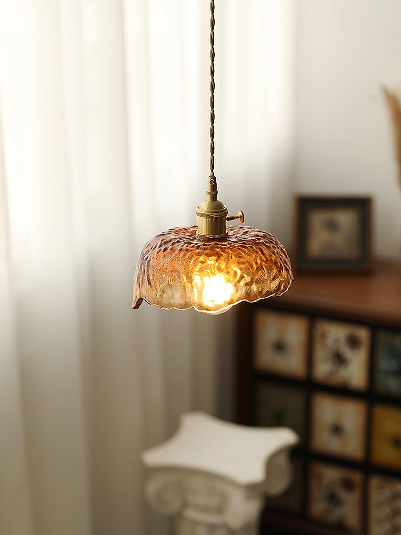 LuminousBell | Rustik Klokkeformet Lampe