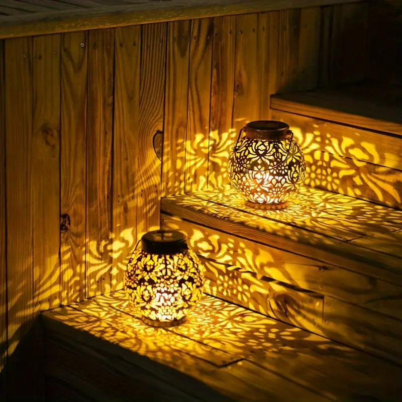 LunaLush | Retro & Elegante Solcelledrevet Have Lanterne