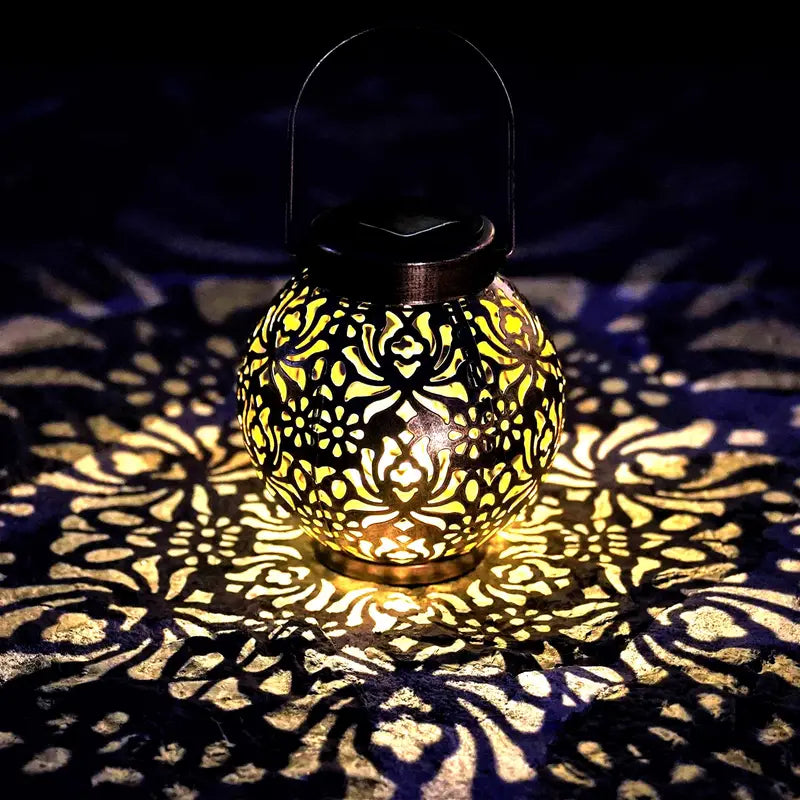 LunaLush | Retro & Elegante Solcelledrevet Have Lanterne