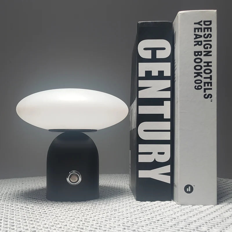 LuxCharge | Elegant og Genopladelig Lampe
