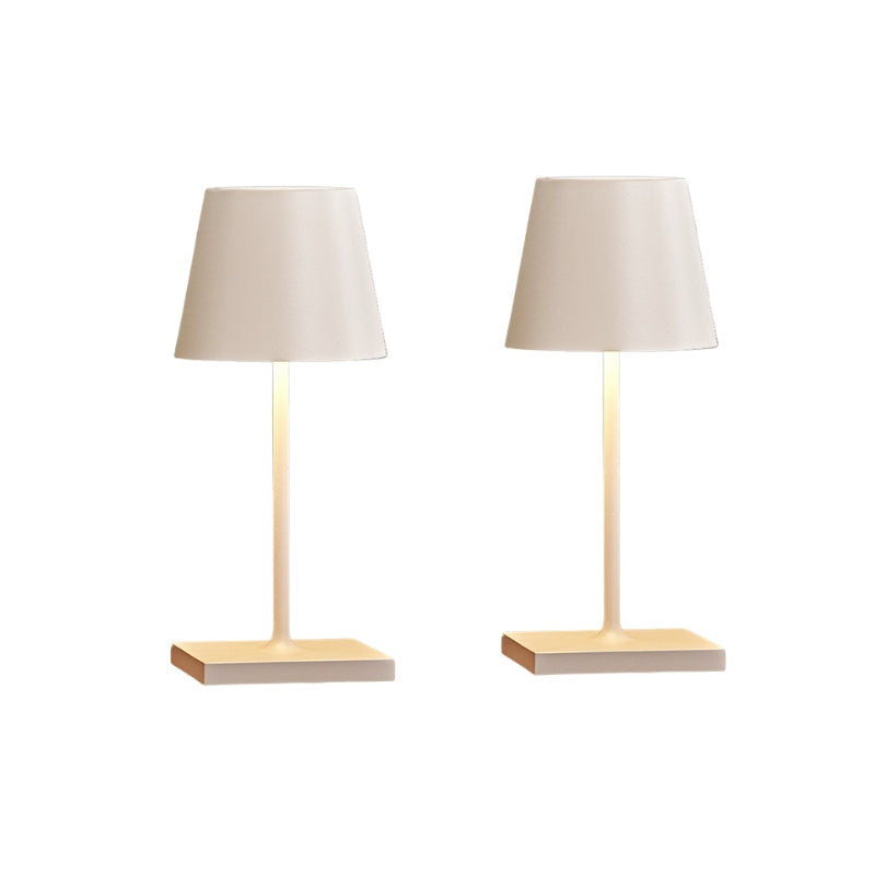 LuxeLight | Elegant Trådløs Bordlampe
