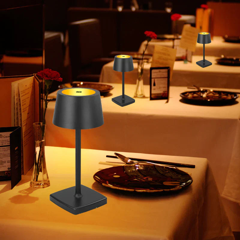 LuxeLight | Elegant Trådløs Bordlampe