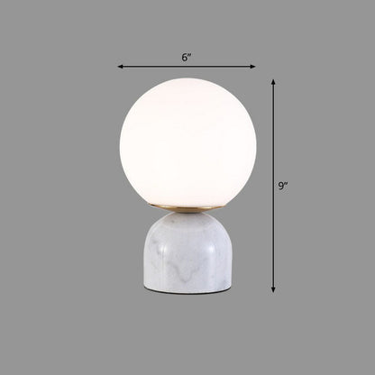 MarbleOrb | Minimalistisk Marmorbordlampe