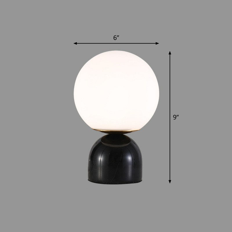 MarbleOrb | Minimalistisk Marmorbordlampe