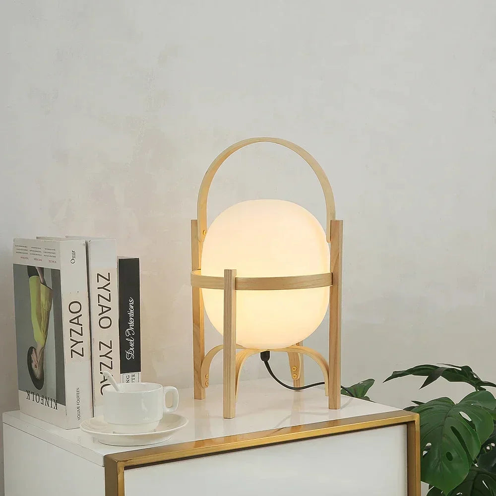 WoodCage | Moderne Bordlampe i Trædesign