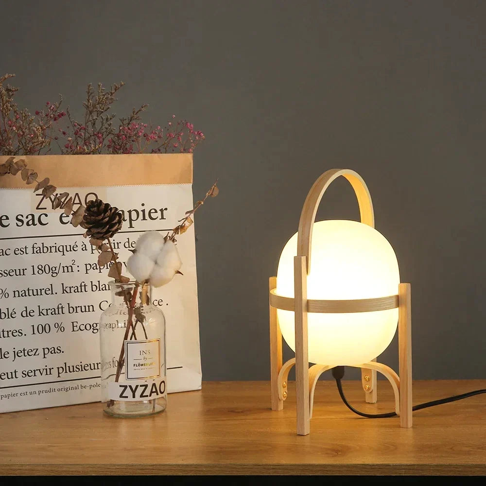 WoodCage | Moderne Bordlampe i Trædesign