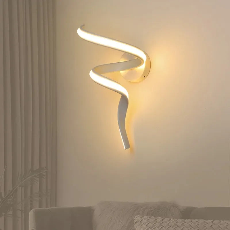 TwistedLume | Elegant spiralformet LED-væglampe