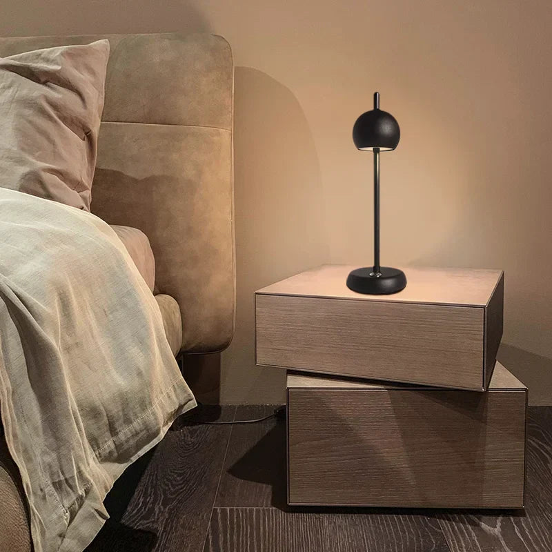 MonoGlow | Bærbar LED Bordlampe