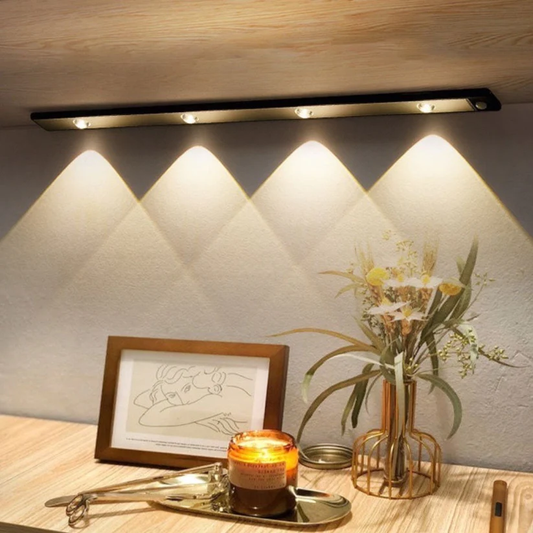 MotionGlow | Luksus LED-Belysning med Bevægelsessensor