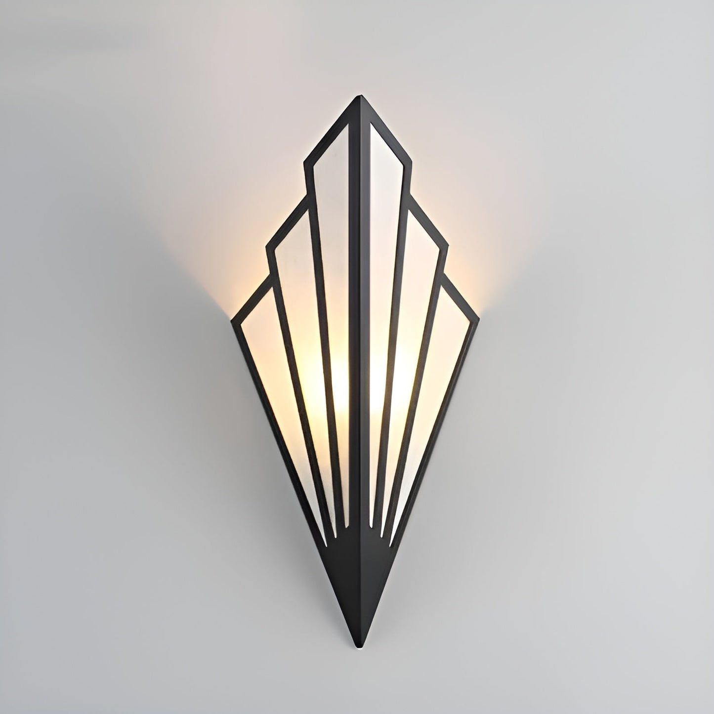 LuxeFlare | Moderne Geometrisk Væglampe