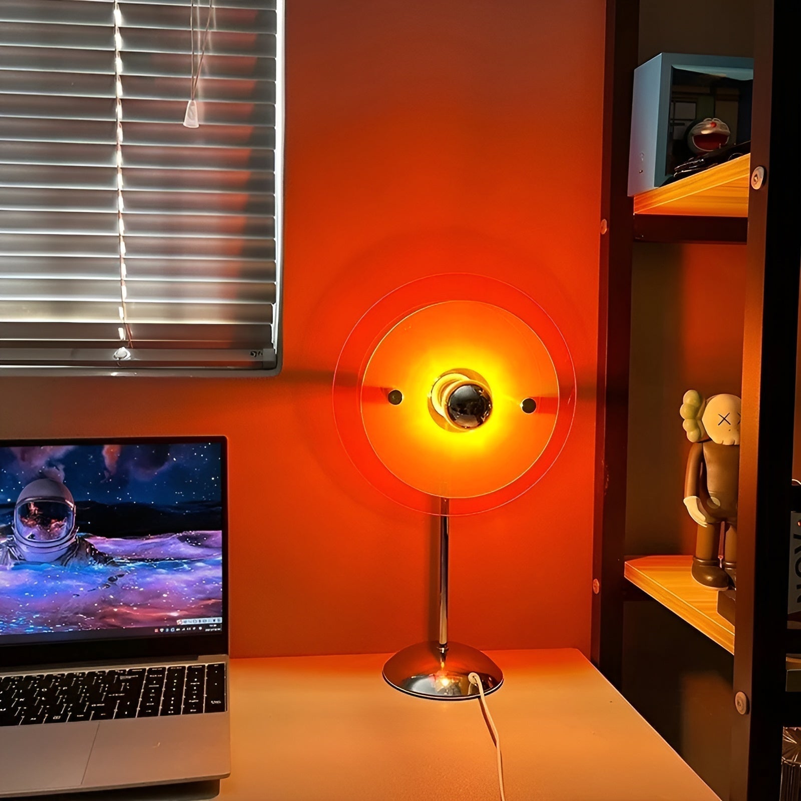 NovaBeam | Rum-inspireret LED Bordlampe