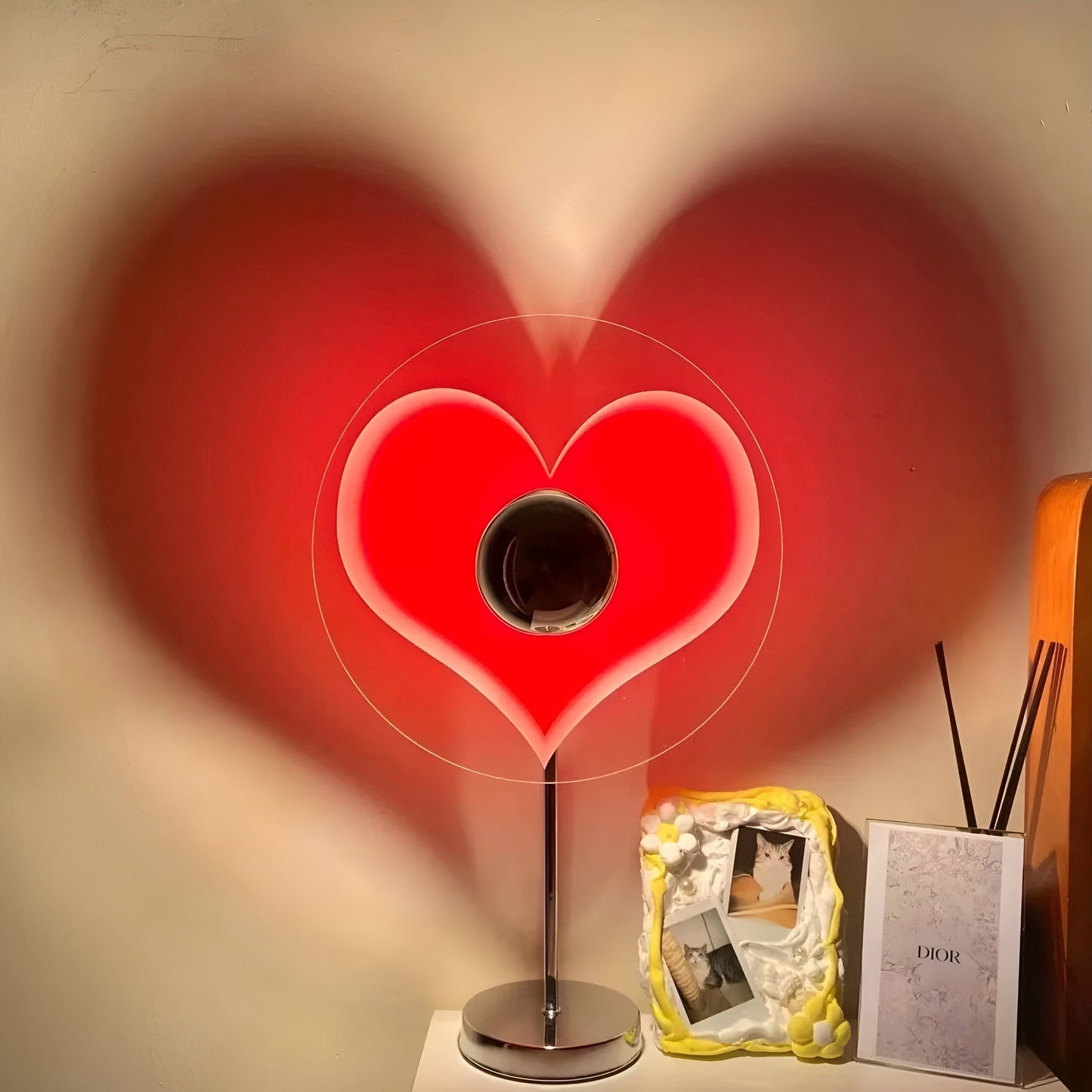 NovaBeam | Rum-inspireret LED Bordlampe