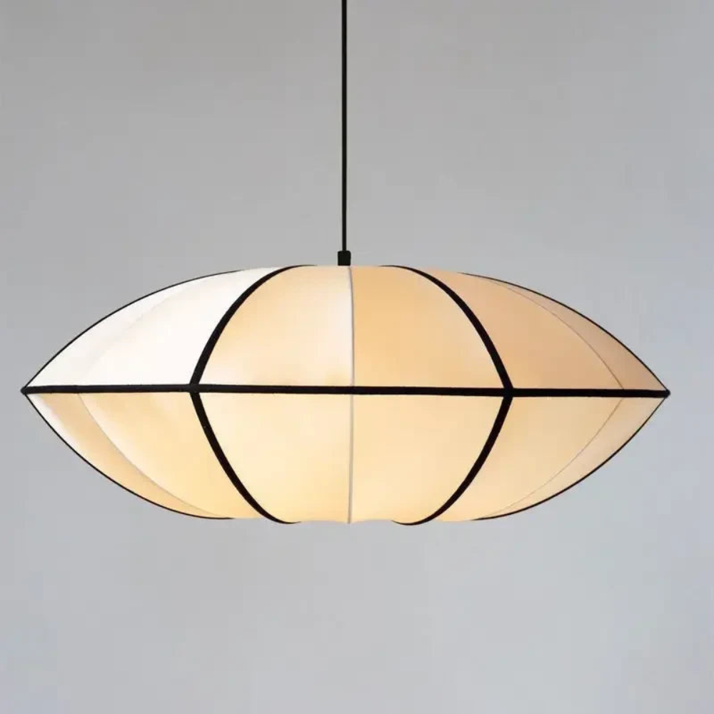 OvalBeam | Ufo-inspireret bordlampe med blødt stoflys