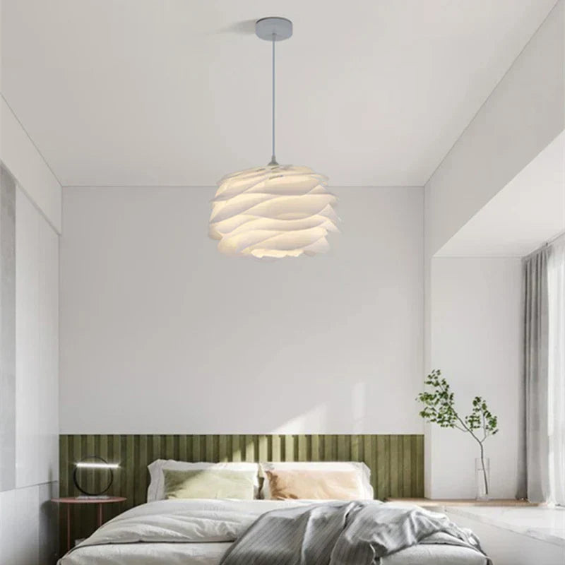 PetalGleam | Kunstnerisk Lagdelt Lampe