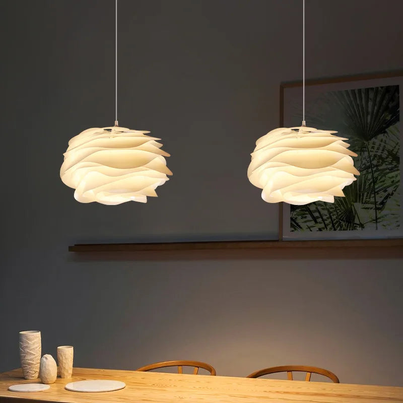PetalGleam | Kunstnerisk Lagdelt Lampe