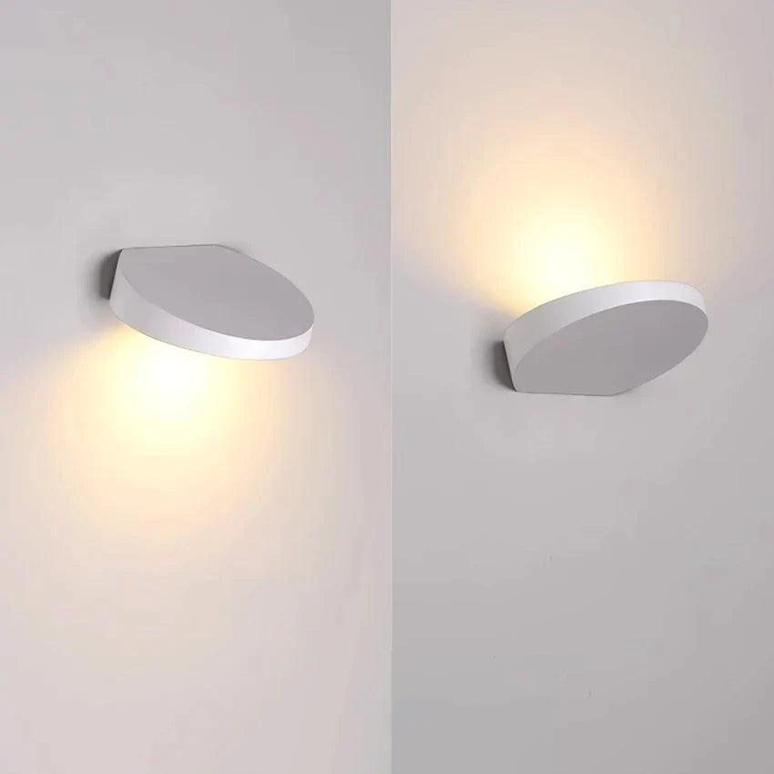 PlateGlow | Elegant Væglampe med Moderne Design