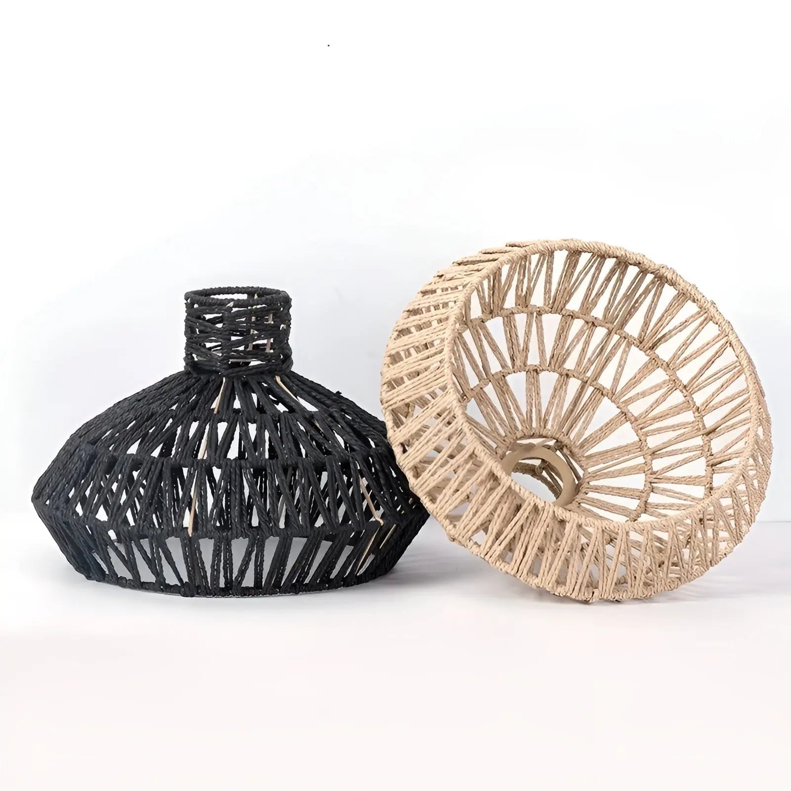 RattanGlow | Elegant Håndvævet Rotan Loftlampe