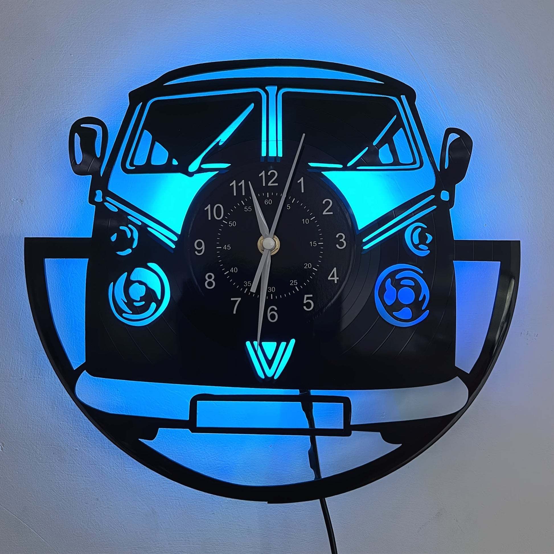 RetroVan | Retro LED Van Vægur
