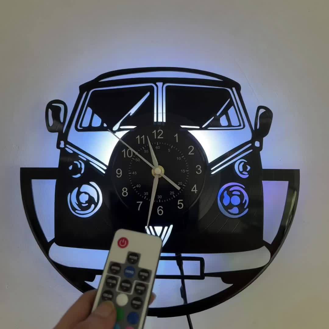 RetroVan | Retro LED Van Vægur