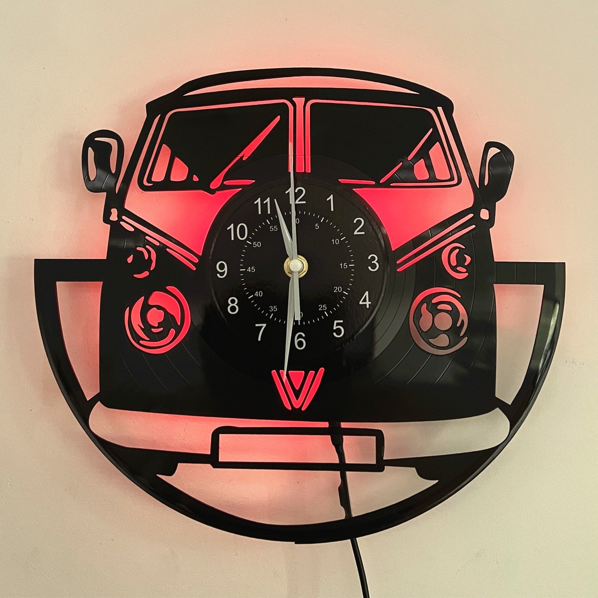 RetroVan | Retro LED Van Vægur