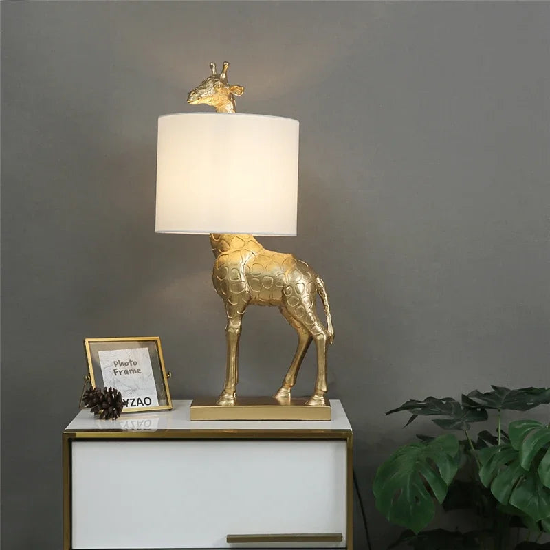 SafariGlow | Unik Giraffbordlampe
