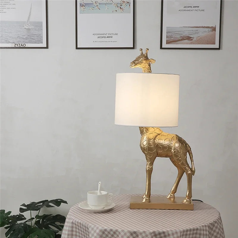 SafariGlow | Unik Giraffbordlampe