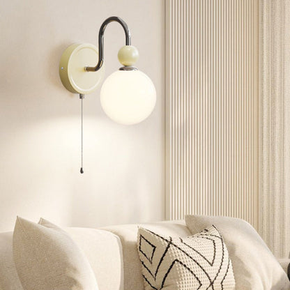 ScarletSphere | Stilfuld & Moderne Væglampe