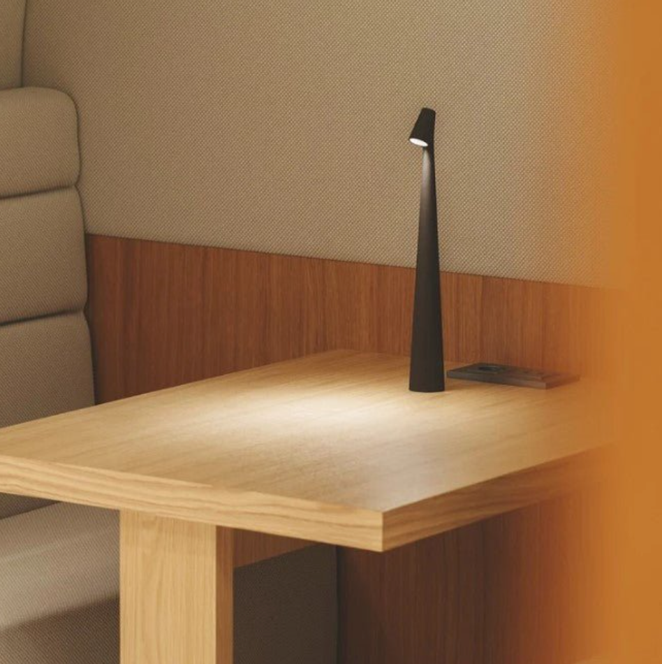 FocusBeam | Moderne Minimalistisk Bordlampe