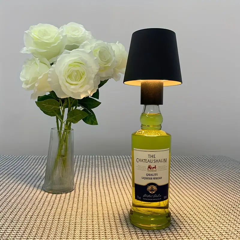 SerenityLuxe | Elegant & Bærbar Vinbordlampe