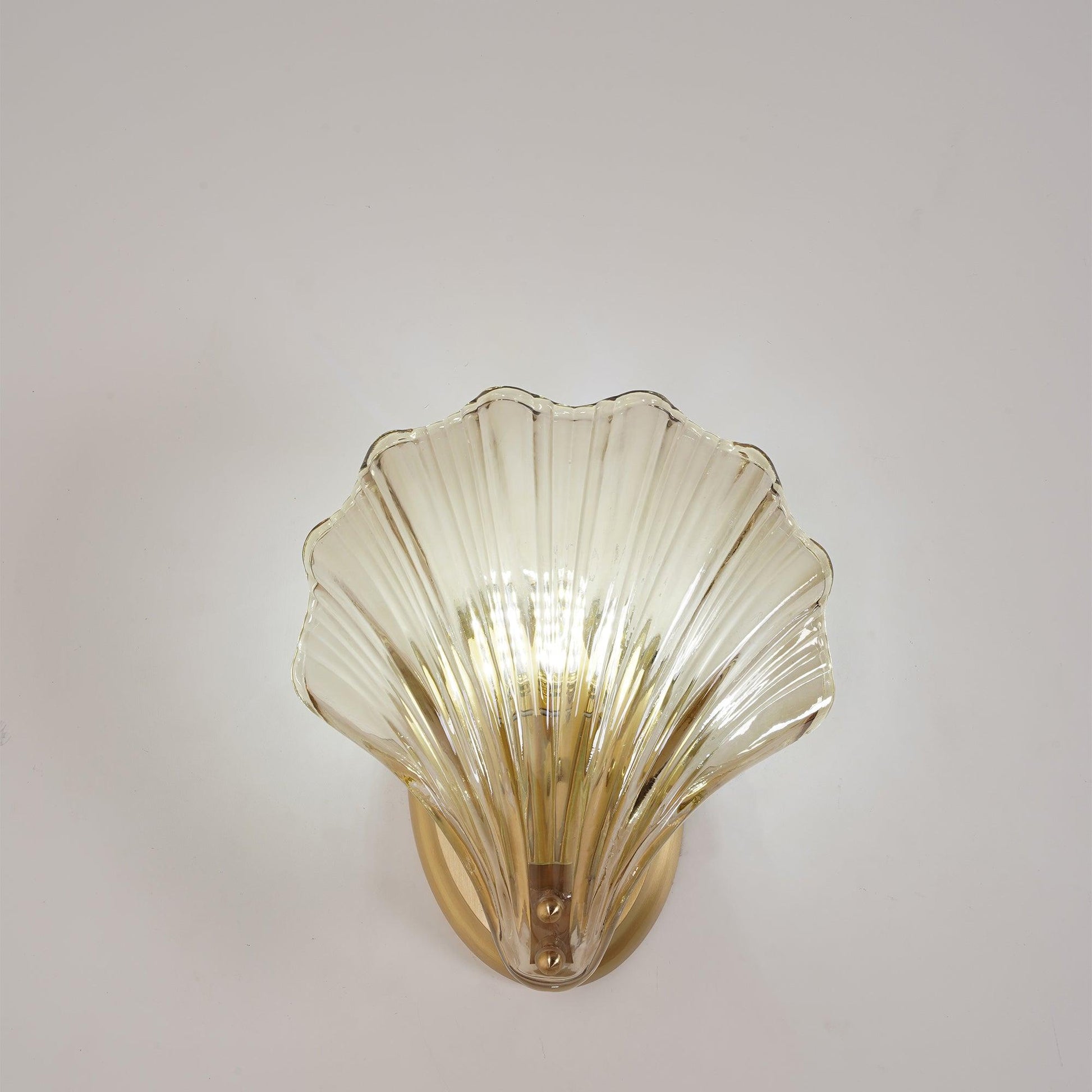 ShellGlow Væglampe | Muslingeformet LED-Lampe med Kystnær Elegance