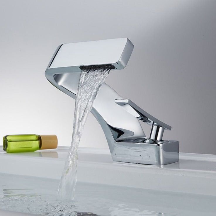 SleekFlow | Kurvet vandhane i moderne design