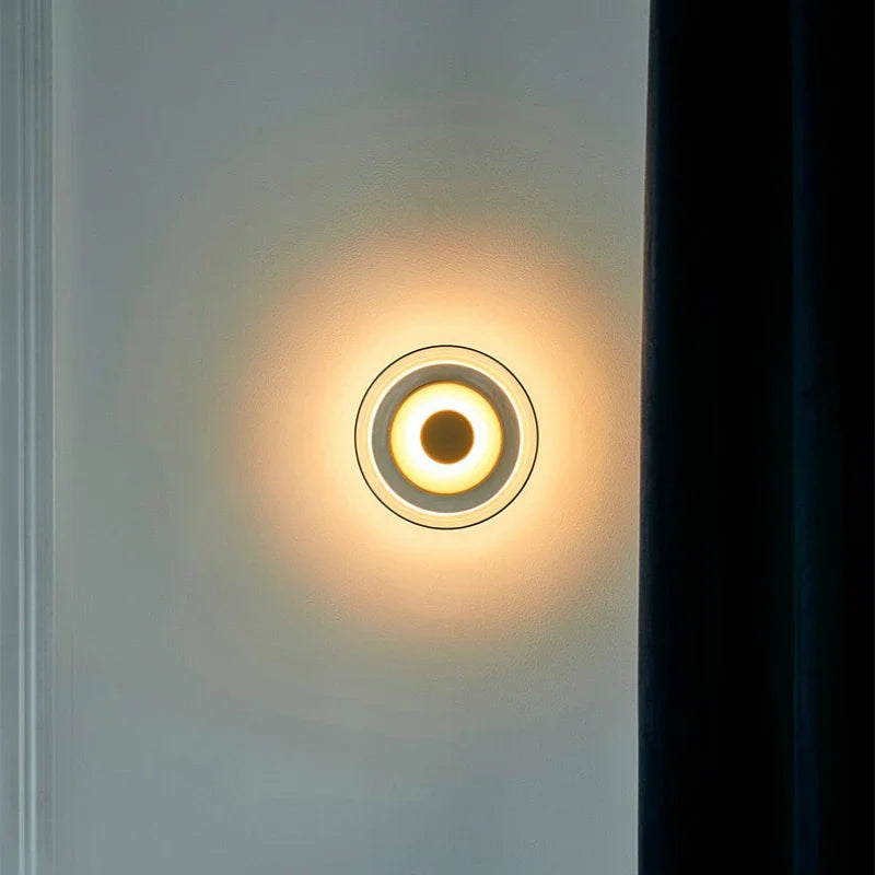 SolsticeSphere | Unik Væglampe