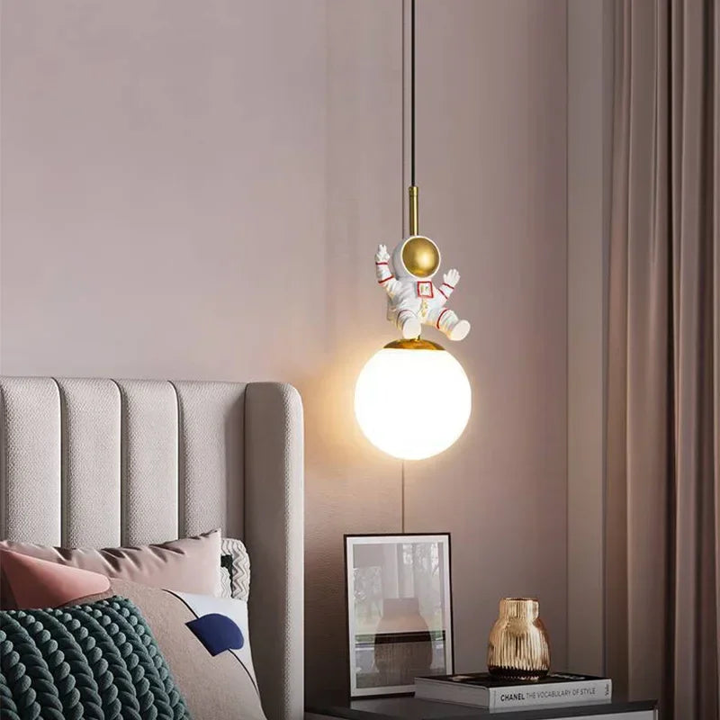 StarDreamer | Fortryllende Astronaut Lampe