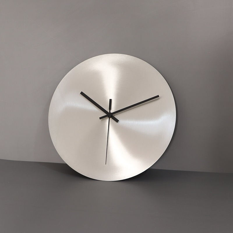 SteelTime | Sleek Modern Vægur