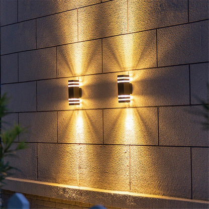 StormGuard | Elegant Vandtæt Udendørslampe