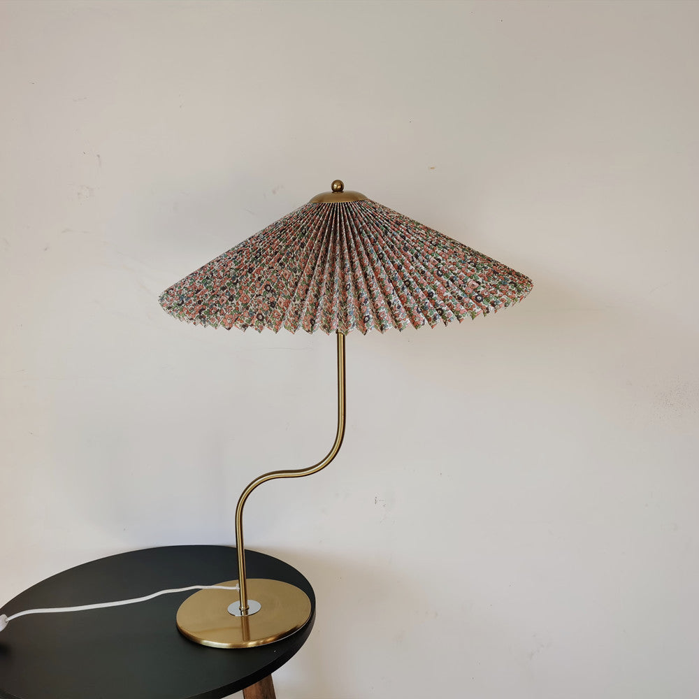SunnyShade | Kunstnerisk Paraplyskærmslampe