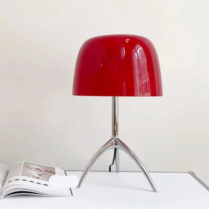 TripodLuxe | Moderne bordlampe med elegant tripod-base